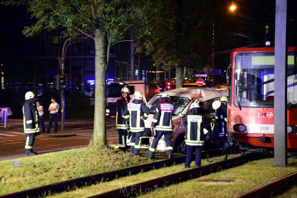 VU PKW Strab Koeln Niehl Amsterdamerstr Friedrich Karlstr P175.JPG - Miklos Laubert